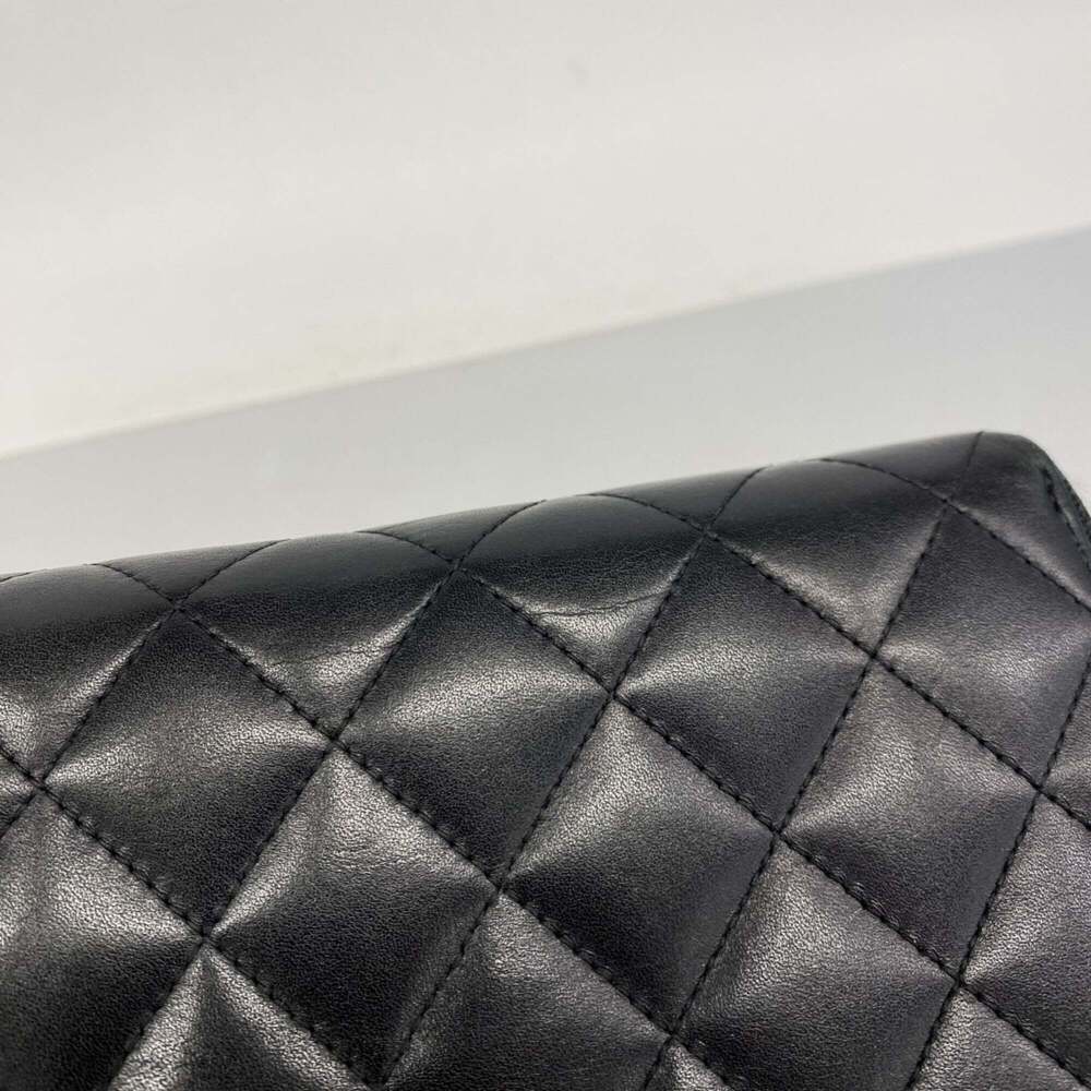 CHANEL Black Lambskin Leather Wallet - Picture 8 of 10